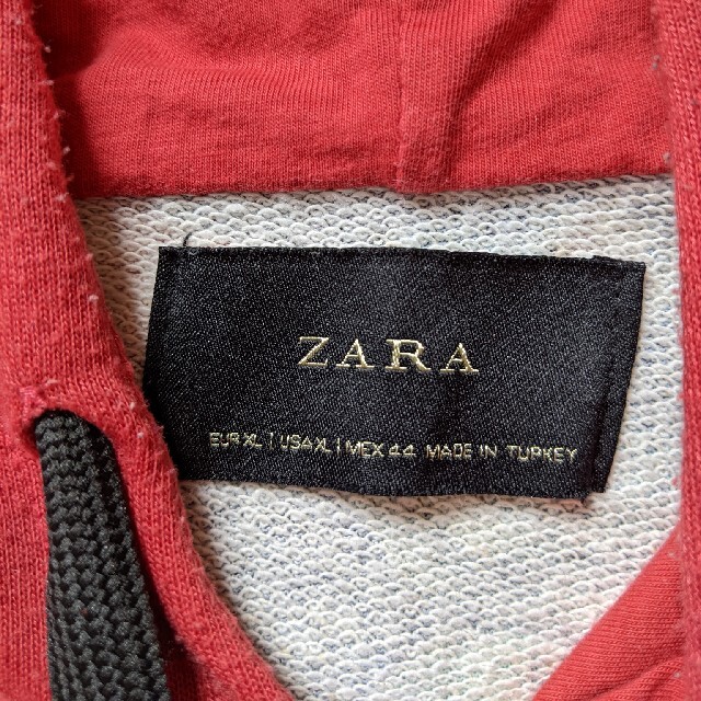 ZARA(ザラ)のZARA　刺繍　虎　タイガー　スパンコール　パーカー　黒色　赤色　トルコ製　XL メンズのトップス(パーカー)の商品写真