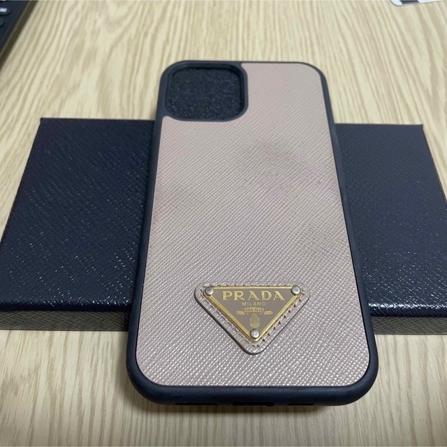 PRADA(プラダ)のプラダiPhone12proケース スマホ/家電/カメラのスマホアクセサリー(iPhoneケース)の商品写真