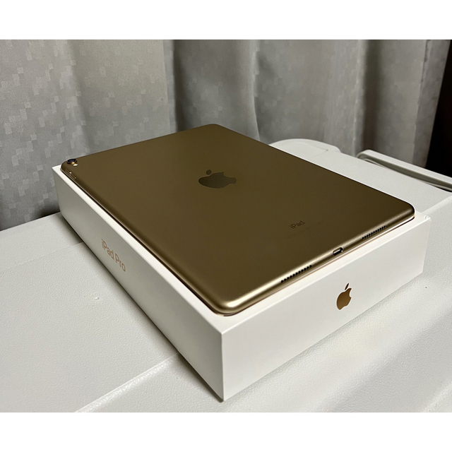 iPad - iPad pro10.5 WiFi ゴールド Apple 極美品 新品購入品の通販 by ...