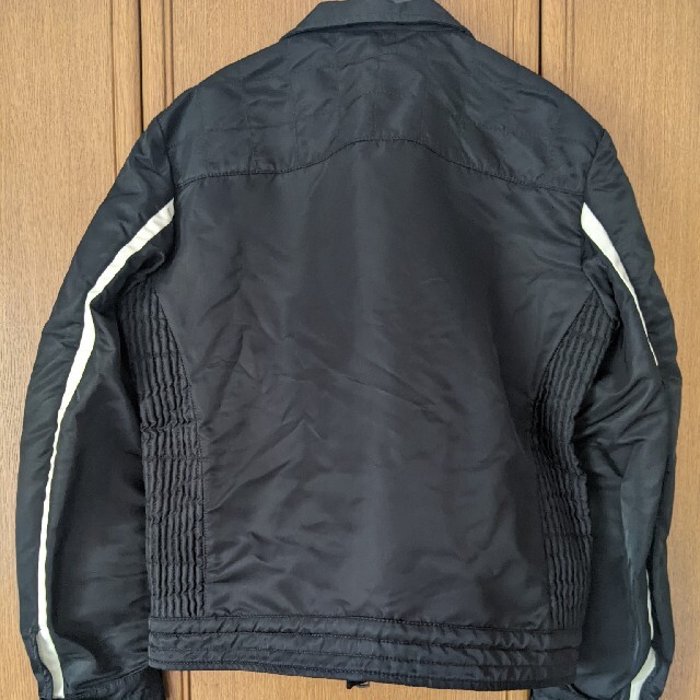 モンクレール ジャケット 黒色 白色 チキン 鶏 鳥 イタリア製 MONCLER
