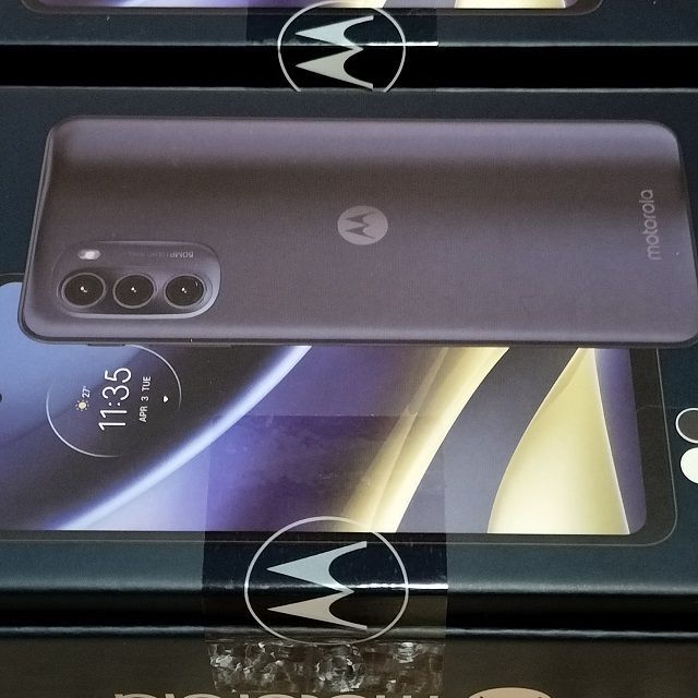 2台⭐新品未開封⭐Motorola moto g52j 5G 白＆黒 ♪