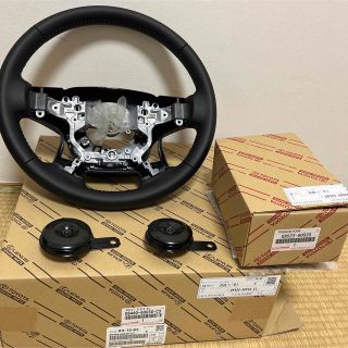 トヨタ(トヨタ)のプラド　150型後期　TX-L  ハンドル　(車種別パーツ)