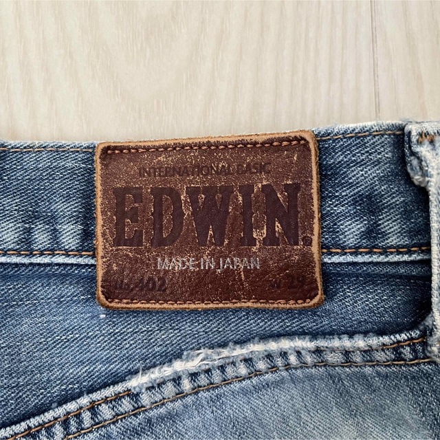 EDWIN(エドウィン)のEDWIN  エドウィン　日本製　402 ジーンズ　 デニムパンツ　ストレート レディースのパンツ(デニム/ジーンズ)の商品写真