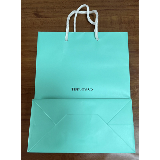 Tiffany & Co.(ティファニー)のねるねるね〜るね様専用ティファニーのメガネケースと箱と紙袋 その他のその他(その他)の商品写真