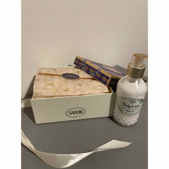 SABON(サボン)のSabon ボディローション ホワイトティー コスメ/美容のボディケア(ボディローション/ミルク)の商品写真