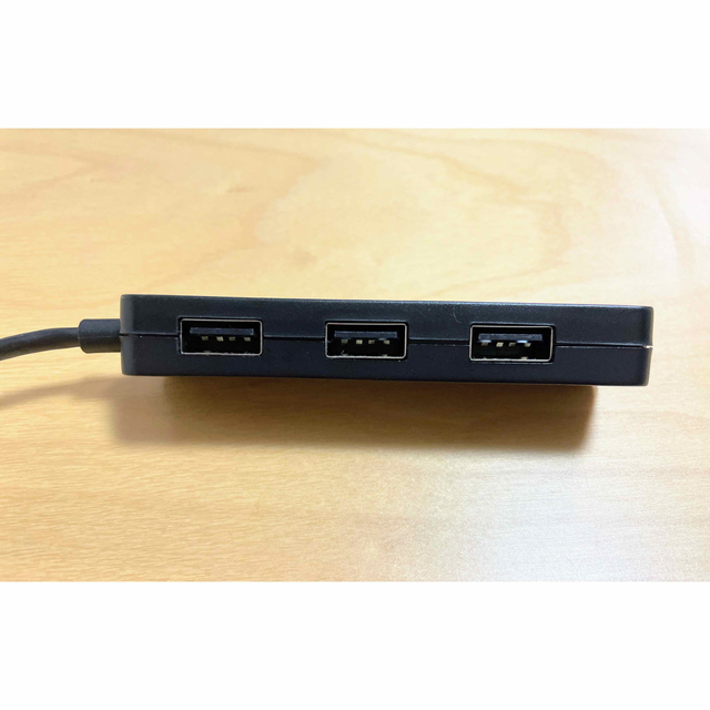 ELECOM USB HUB 4口タイプ スマホ/家電/カメラのPC/タブレット(PC周辺機器)の商品写真