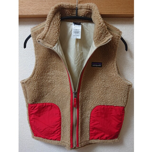 patagonia(パタゴニア)のパタゴニア patagonia キッズ レトルトX ベスト キッズ/ベビー/マタニティのキッズ服女の子用(90cm~)(ジャケット/上着)の商品写真