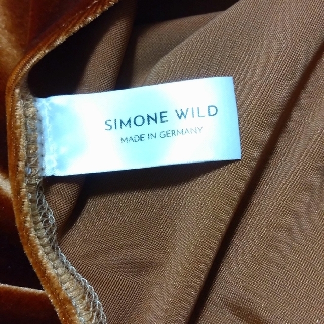 SIMONE WILD ベルベットワンピース 4