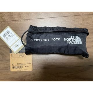 ザノースフェイス(THE NORTH FACE)のノースフェイス　フライウェイトトート（Flyweight Tote)ブラック(エコバッグ)