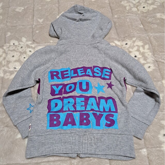 DREAMBABYS(ドリームベイビーズ)の☆美品☆ DREAM BABYS パーカー 100サイズ BABYDOLL 18 キッズ/ベビー/マタニティのキッズ服女の子用(90cm~)(ジャケット/上着)の商品写真