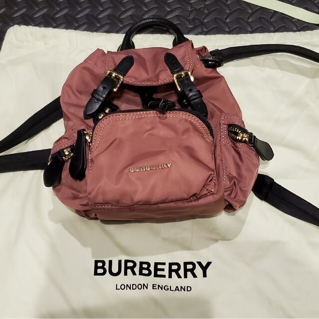 【未使用に近い】BURBERRY バックパック ナイロン ゲラフィティーリュック