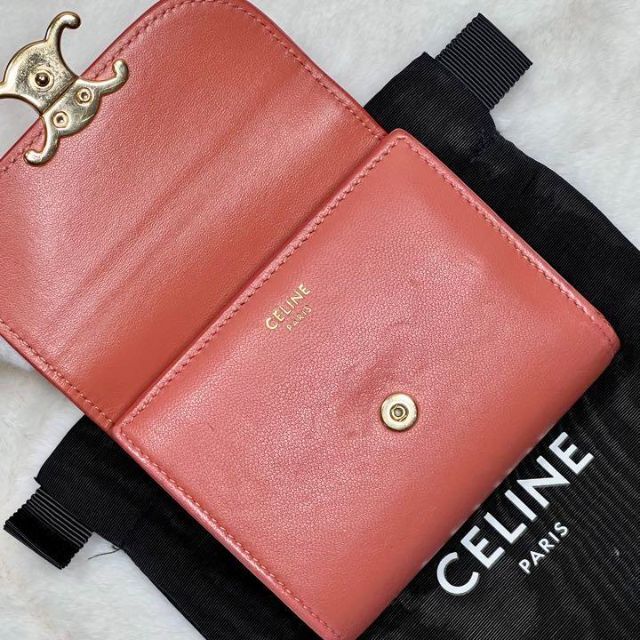 celine(セリーヌ)の希少！　セリーヌ　トリオンフ　スモールフラップウォレット　ライチ　折財布 レディースのファッション小物(財布)の商品写真