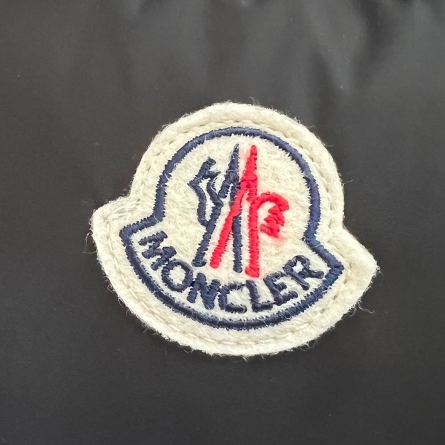 MONCLER(モンクレール)の新品monclerモンクレール ダウンベスト GALLINULE GILRT 2 レディースのジャケット/アウター(ダウンベスト)の商品写真