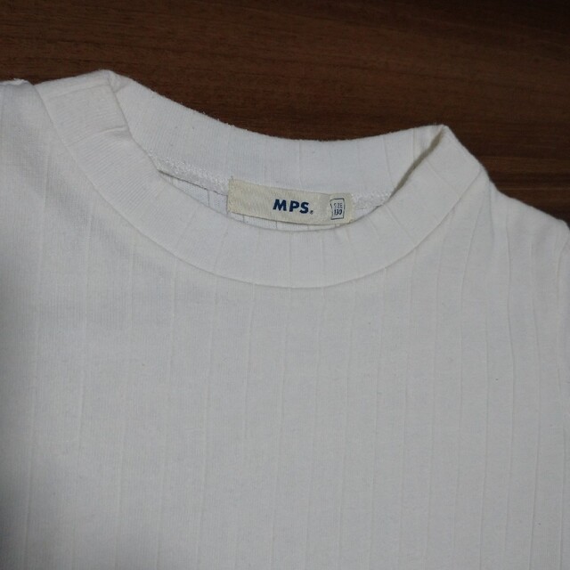 MPS(エムピーエス)のMPS 白 ロンティ 130cm キッズ/ベビー/マタニティのキッズ服女の子用(90cm~)(Tシャツ/カットソー)の商品写真