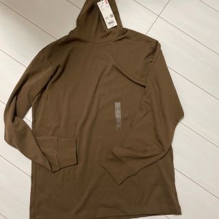 ユニクロ(UNIQLO)のUNIQLO ソフトタッチ　タートルネック　Lサイズ　新品(Tシャツ/カットソー(七分/長袖))