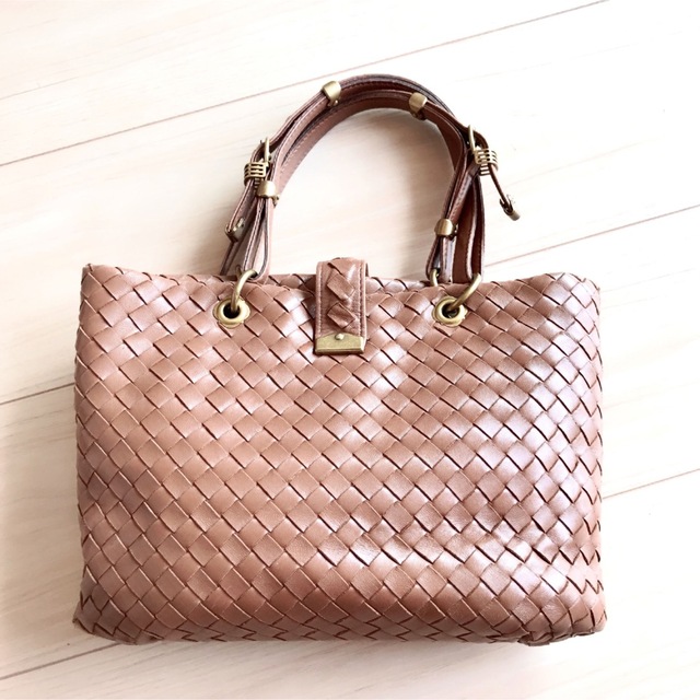 Bottega Veneta(ボッテガヴェネタ)の美品 ボッテガヴェネタ ロエベ  イントレチャー ハンドバッグ トートバッグ レディースのバッグ(ハンドバッグ)の商品写真