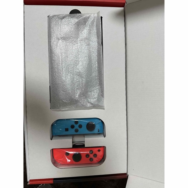 Nintendo Switch(ニンテンドースイッチ)の任天堂　Switch スイッチ　Nintendo エンタメ/ホビーのゲームソフト/ゲーム機本体(家庭用ゲーム機本体)の商品写真