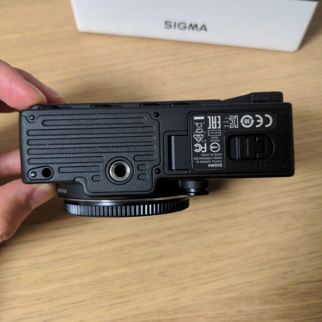 SIGMA(シグマ)のSIGMA fp ボディのみ スマホ/家電/カメラのカメラ(ミラーレス一眼)の商品写真