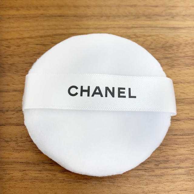 CHANEL(シャネル)のCHANEL シャネル パフ／4個 コスメ/美容のメイク道具/ケアグッズ(パフ・スポンジ)の商品写真