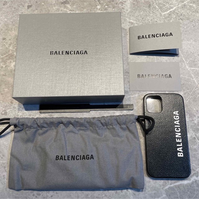 Balenciaga(バレンシアガ)のバレンシアガ　iPhone12mini ケース スマホ/家電/カメラのスマホアクセサリー(iPhoneケース)の商品写真