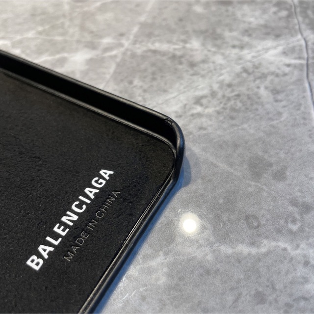 Balenciaga(バレンシアガ)のバレンシアガ　iPhone12mini ケース スマホ/家電/カメラのスマホアクセサリー(iPhoneケース)の商品写真