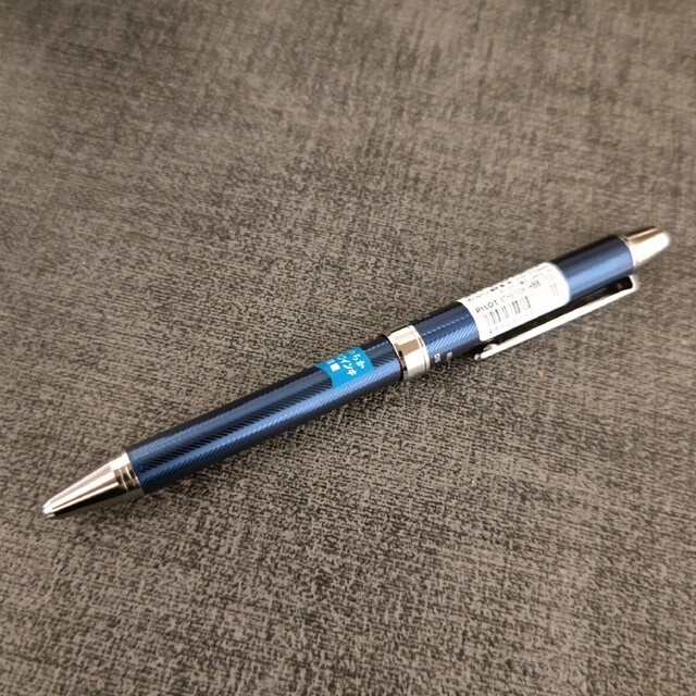 PILOT(パイロット)のPILOT　2+1　EVOLT（エボルト） インテリア/住まい/日用品の文房具(ペン/マーカー)の商品写真