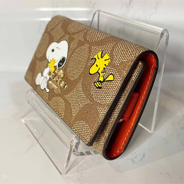 COACH(コーチ)の【新作限定モデル】COACH X PEANUTS ファイブ リング キー ケース レディースのファッション小物(キーケース)の商品写真