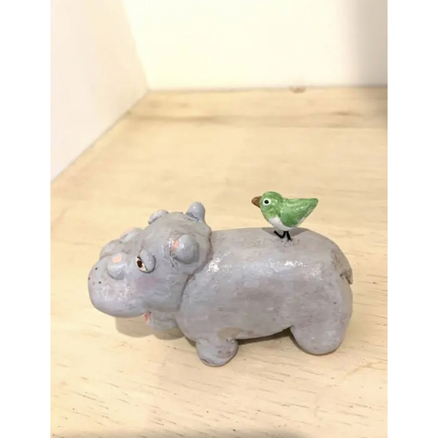 新同/張子紙人形作家 鳥とカバ 小さい置物可愛い♪Hippo② インテリア/住まい/日用品のインテリア小物(置物)の商品写真