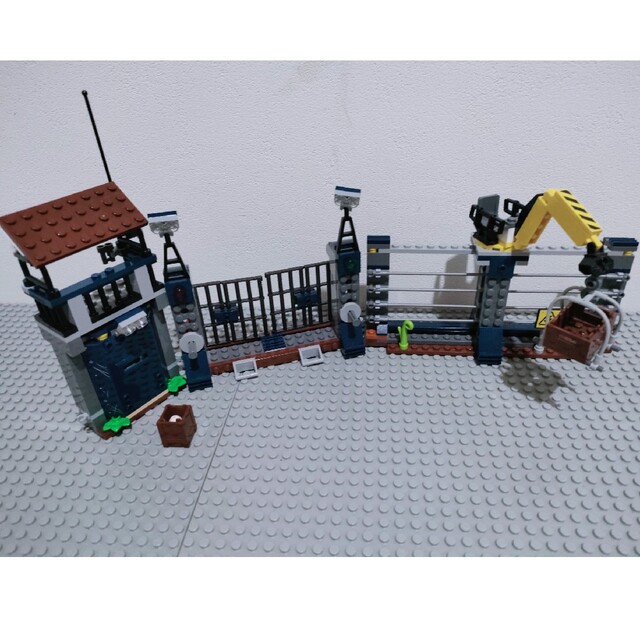 Lego - LEGO ジュラシックワールド 75931 ディロフォサウルスの基地攻撃の通販 by JAMPMAN's