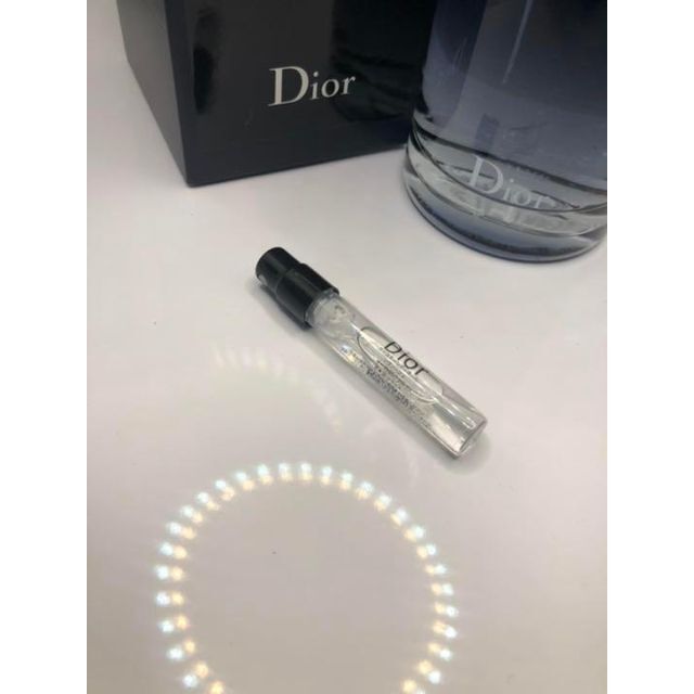 ［d-s］Dior ソヴァージュ オードゥパルファム 1.5ml