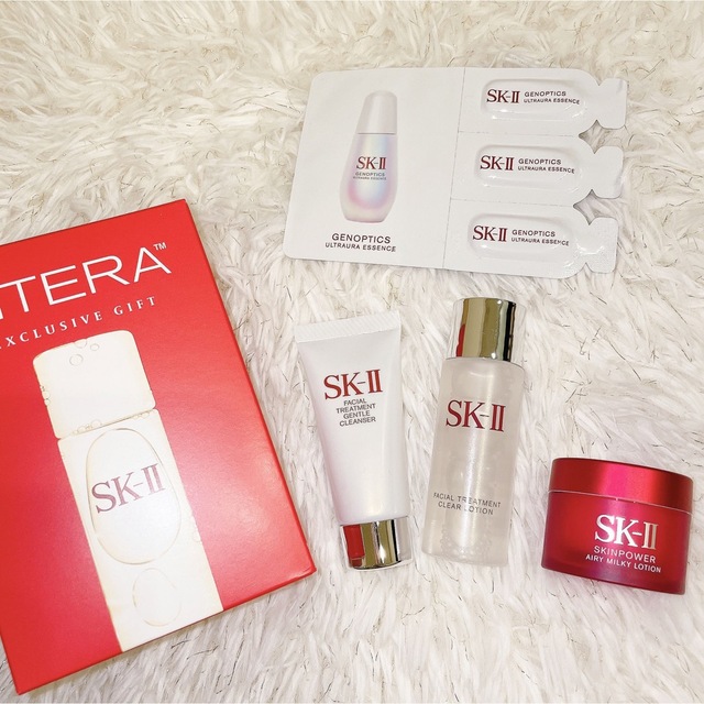 SK-II(エスケーツー)のSK-II トートバッグ　ポーチ　ギフトコフレ　限定セット　新品未使用 コスメ/美容のキット/セット(コフレ/メイクアップセット)の商品写真