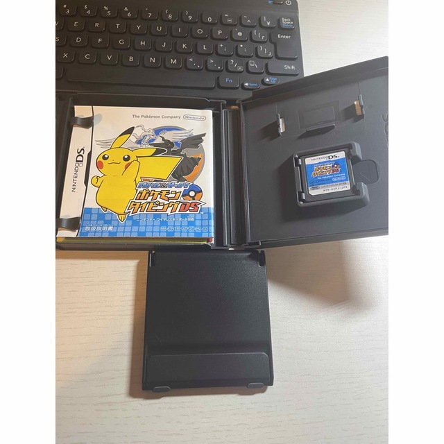 ニンテンドーDS(ニンテンドーDS)のポケモンタイピング　DS キーボード　ソフト エンタメ/ホビーのゲームソフト/ゲーム機本体(携帯用ゲームソフト)の商品写真