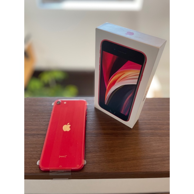 未使用品 iPhone SE 2 64GB　赤 red ＳＩＭフリー