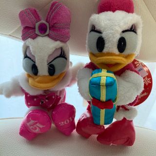 ディズニー(Disney)の『新品未使用』ディズニー限定☆クリスマス☆デイジー 2体(キャラクターグッズ)