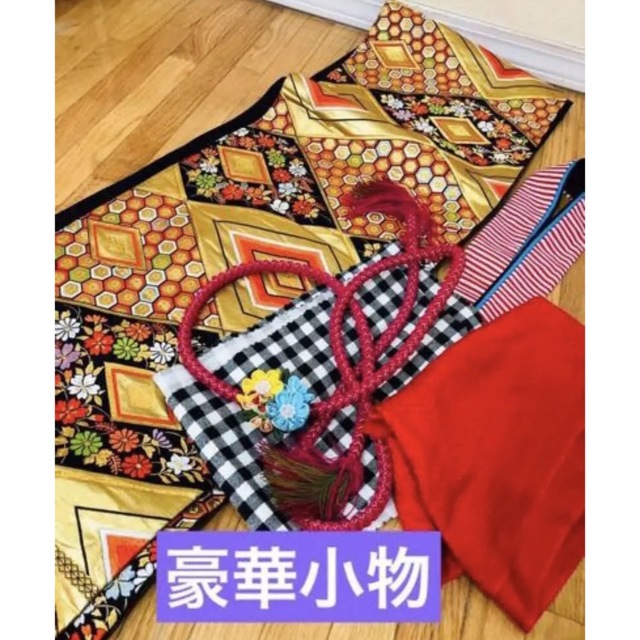 振袖フルセット‼️ 振袖モテ可愛い黒地に花々金彩煌びやか圧巻⭐️上品貴賓