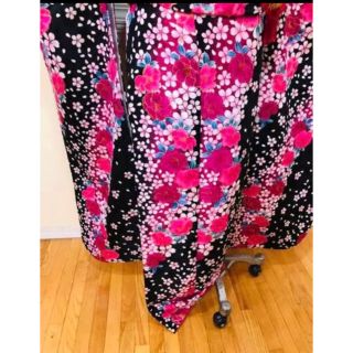 振袖フルセット‼️ 振袖モテ可愛い黒地に花々金彩煌びやか圧巻⭐️上品