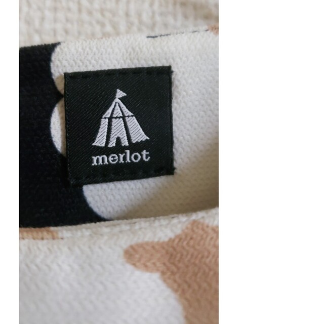 merlot(メルロー)のメルロー　merlot　長袖ワンピース　羊柄 レディースのワンピース(ミニワンピース)の商品写真