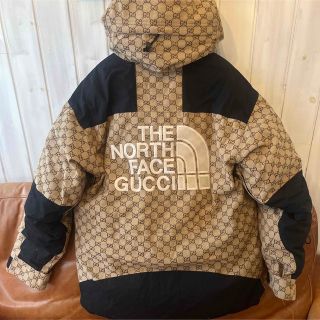 グッチ(Gucci)のTHE NORTH FACE x GUCCI ダウンジャケット希少Sサイズ(ダウンジャケット)