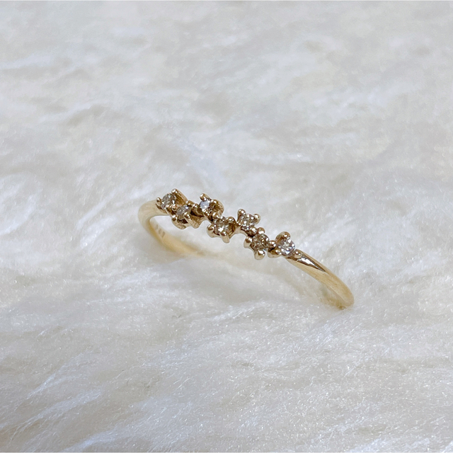 NOIR DE POUPEE  K10 ダイヤモンド 7粒並びリング　エテ レディースのアクセサリー(リング(指輪))の商品写真