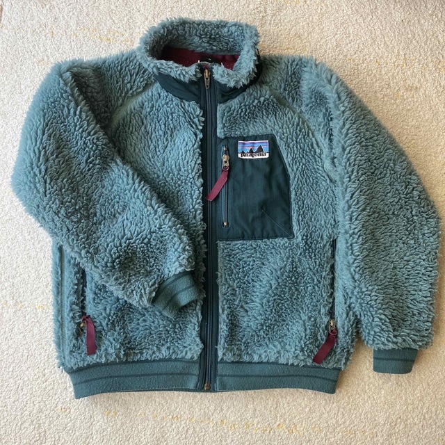 patagonia(パタゴニア)のpatagoniaジャケット キッズ/ベビー/マタニティのキッズ服女の子用(90cm~)(ジャケット/上着)の商品写真