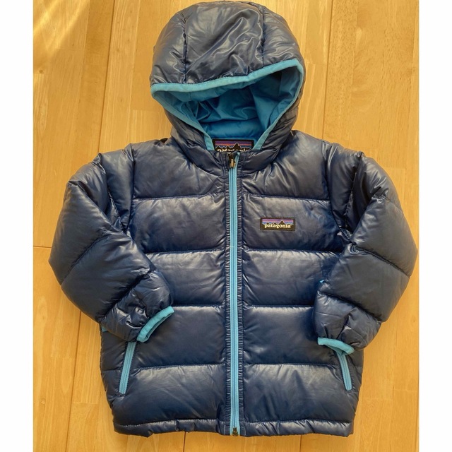 patagonia(パタゴニア)のpatagonia ダウンジャケット　12〜18M キッズ/ベビー/マタニティのキッズ服男の子用(90cm~)(ジャケット/上着)の商品写真