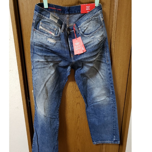 メンズDIESEL 2020 D-Viker 007d1 Straight Jeans