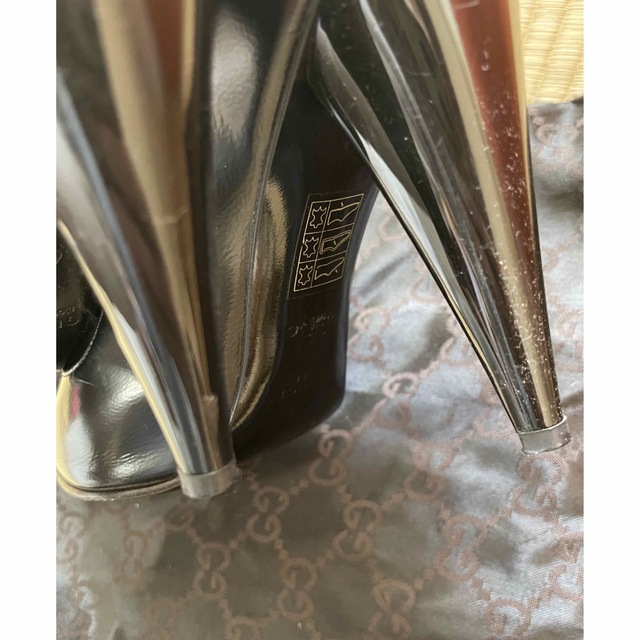 GUCCI - ♥︎グッチ Gucci 黒 ハイヒールパンプス ブラッグ 美品 GUCCI - ♥︎グッチ Gucci 黒 ハイヒールパンプス ブラッグ 美品