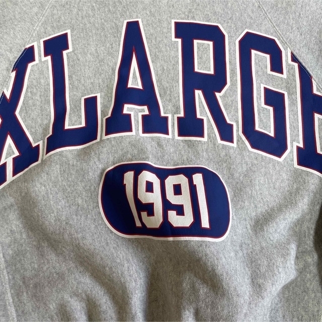 XLARGE(エクストララージ)のXLARGE x Champion SWEAT メンズのトップス(スウェット)の商品写真