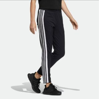 アディダス(adidas)の【新品】アディダス　ウーブンパンツ　ジャージ　トレーニングパンツ　ジョガー　①(トレーニング用品)