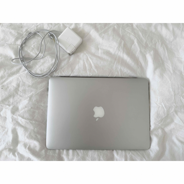 スマホ/家電/カメラ【美品】MacBook Air 13インチ Early 2015