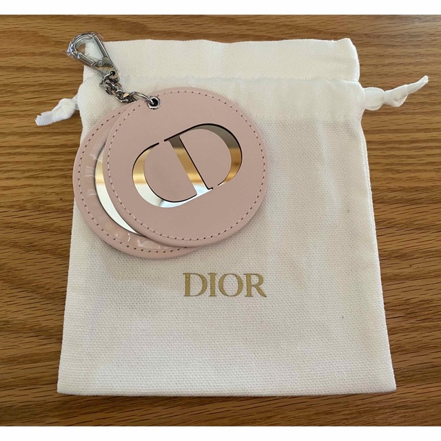 Dior ミラー　鏡　巾着袋　非売品 | フリマアプリ ラクマ