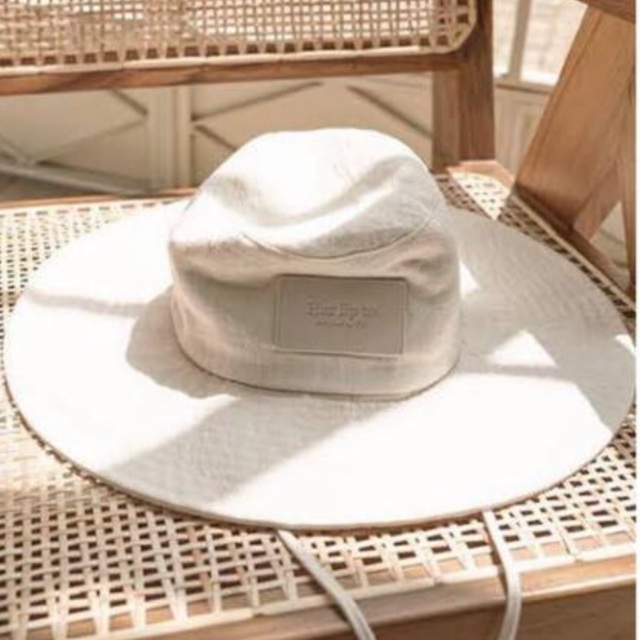 Her lip to(ハーリップトゥ)のHer lip to Summer Linen Bucket Hat レディースの帽子(ハット)の商品写真