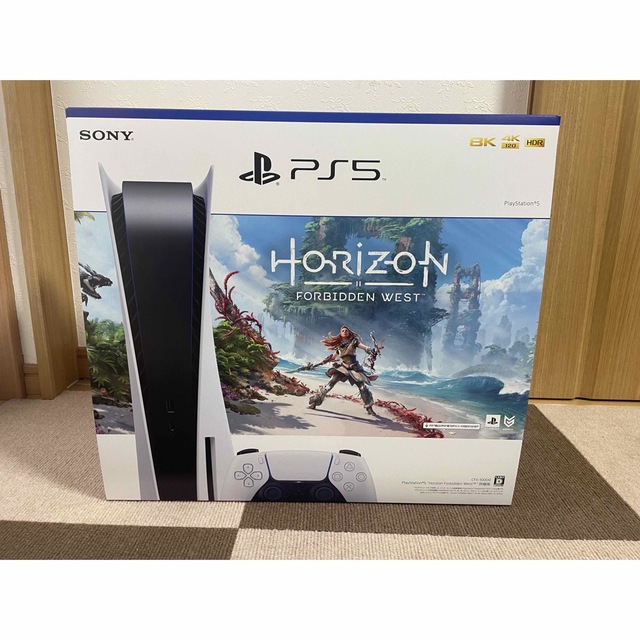 PlayStation 5 “Horizon Forbidden West” 同