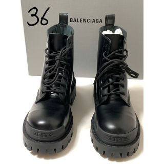 《 Balenciaga 》Strike Lace-up Boots 38